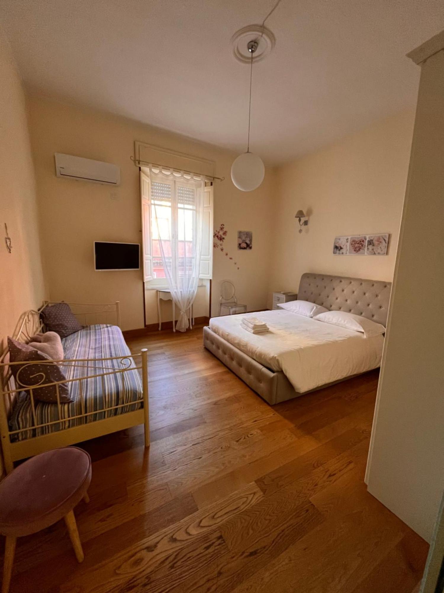 Appartamento Centro Storico Cagliari - Alter Nos House Bagian luar foto