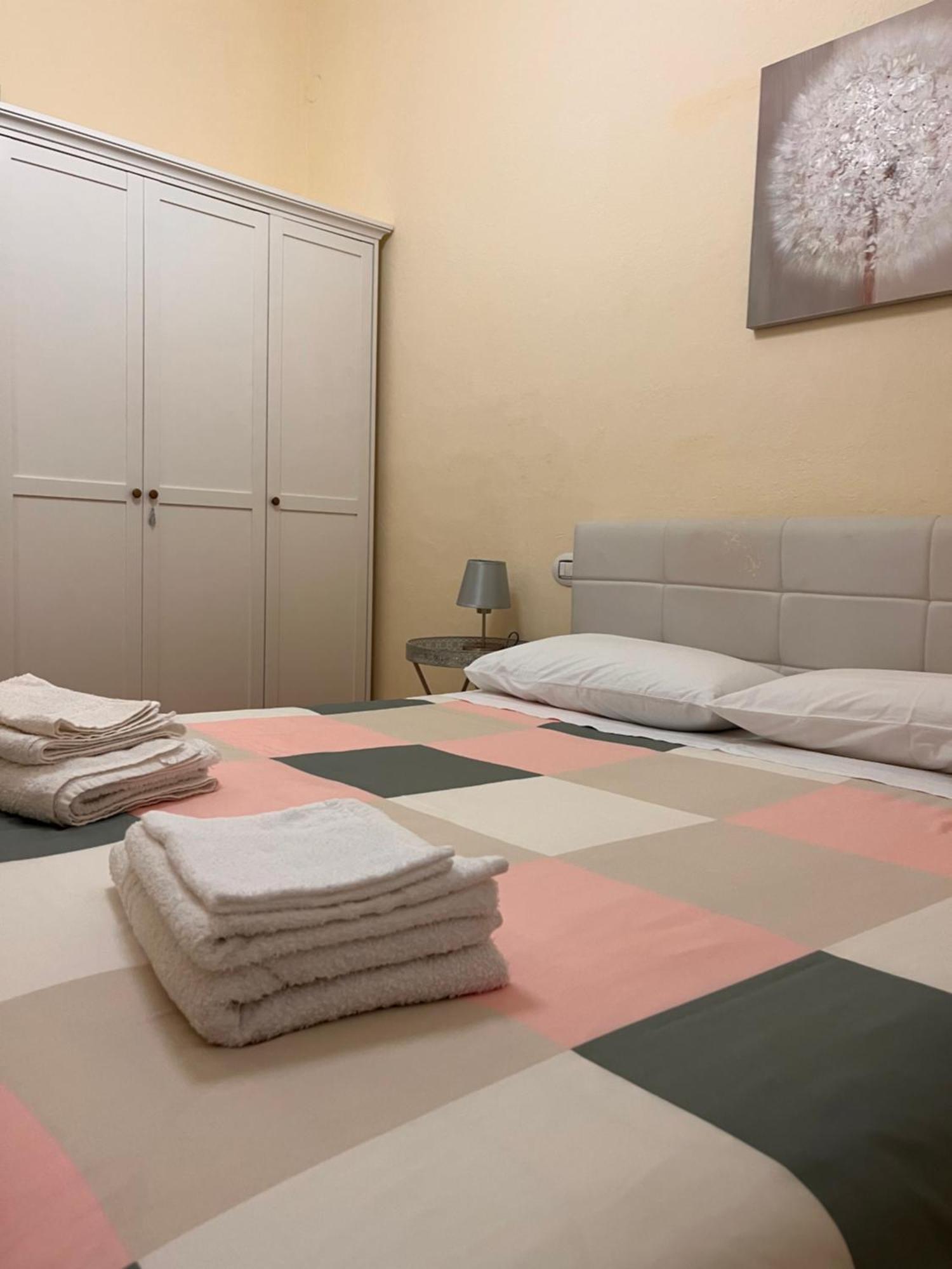 Appartamento Centro Storico Cagliari - Alter Nos House Bagian luar foto